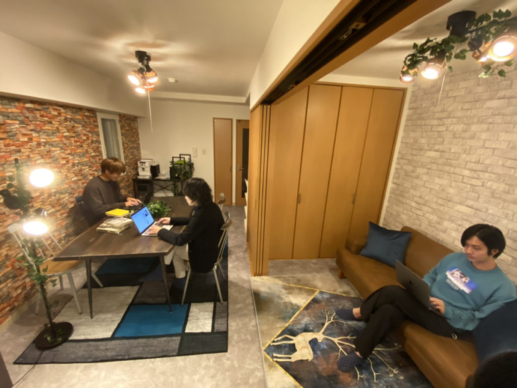 WEB通話仕放題のオフィス用個室使いできる札幌のコワーキングスペース1